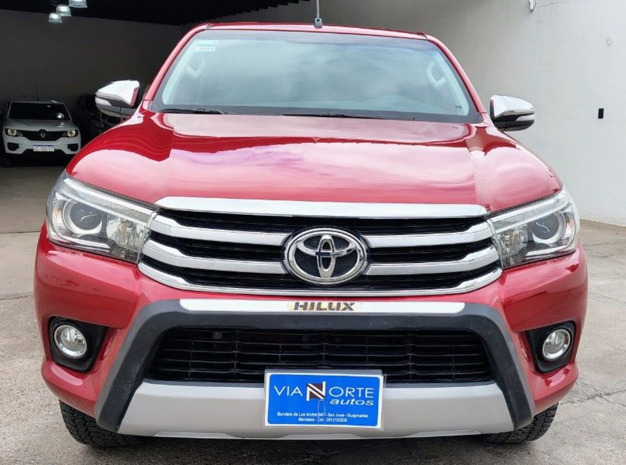 Toyota Hilux Usada Financiado en Mendoza, deRuedas