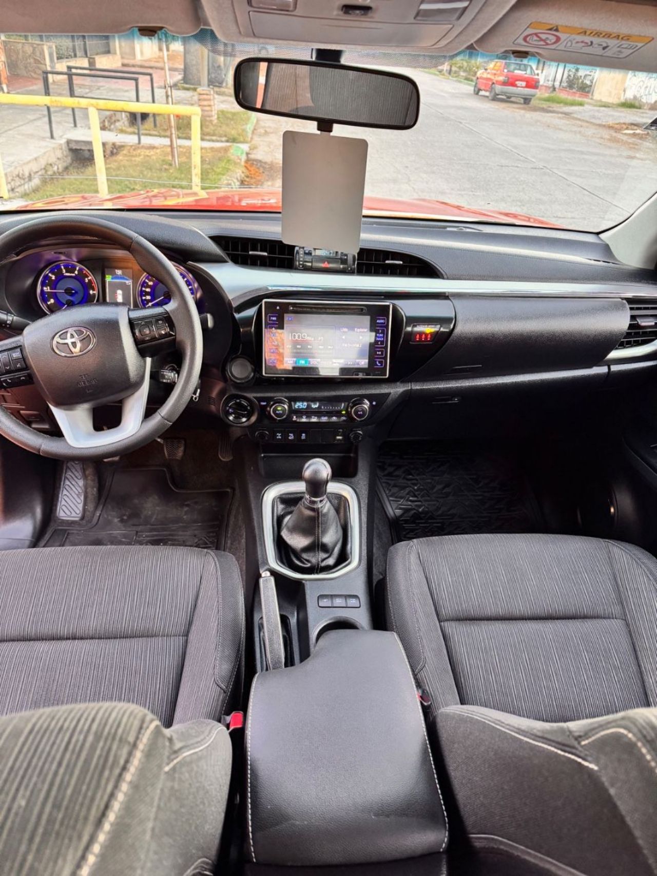 Toyota Hilux Usada en Mendoza, deRuedas