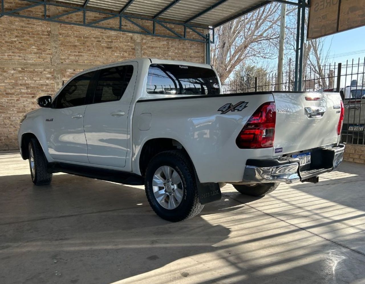 Toyota Hilux Usada Financiado en Mendoza, deRuedas