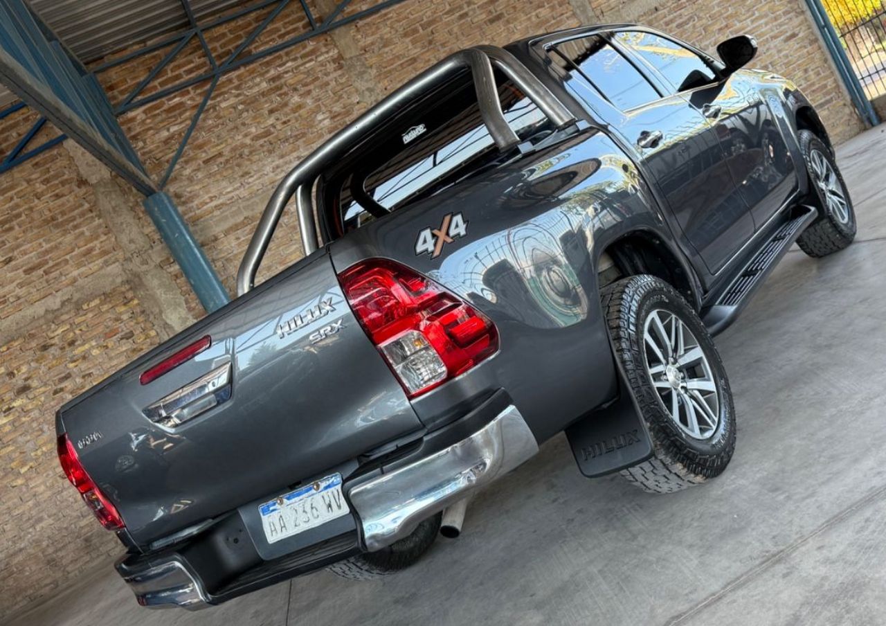 Toyota Hilux Usada Financiado en Mendoza, deRuedas