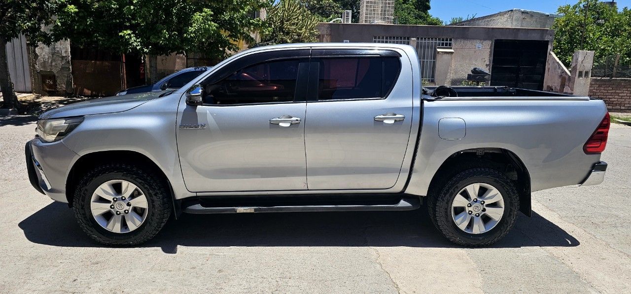 Toyota Hilux Usada en Mendoza, deRuedas