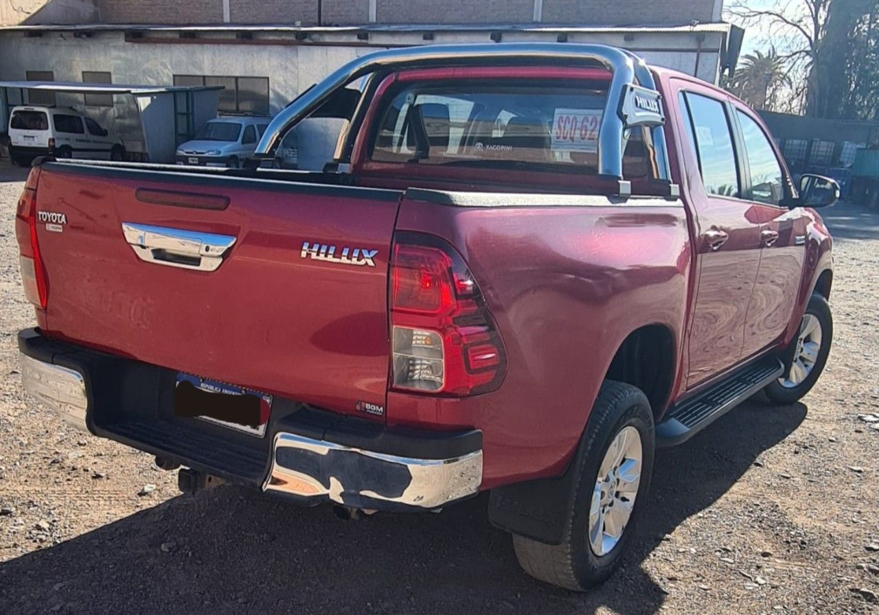 Toyota Hilux Usada en Mendoza, deRuedas