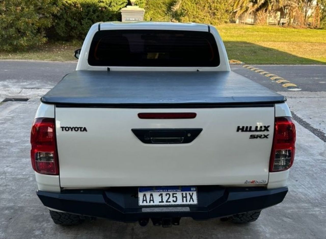 Toyota Hilux Usada Financiado en Córdoba, deRuedas