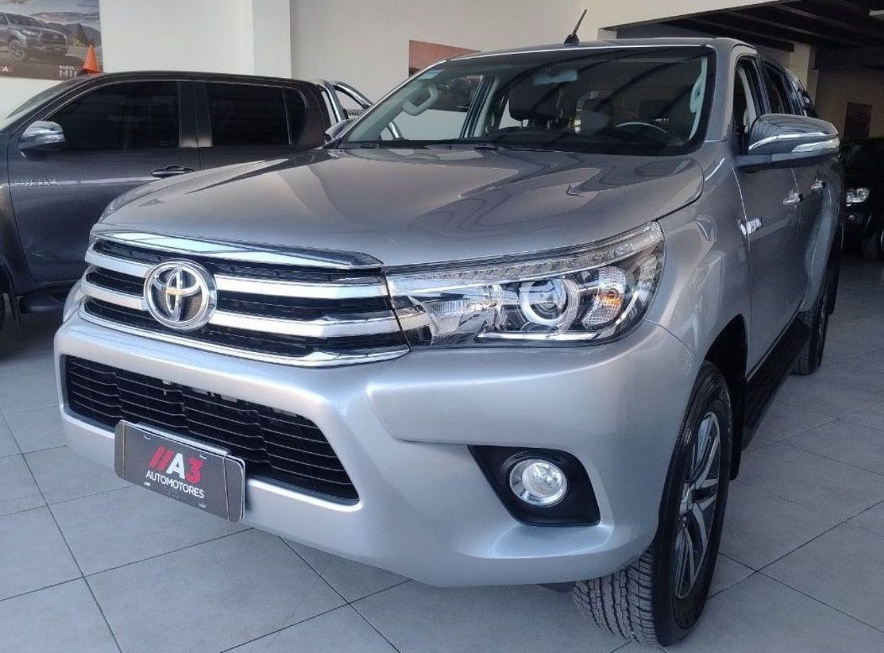 Toyota Hilux Usada Financiado en Mendoza, deRuedas