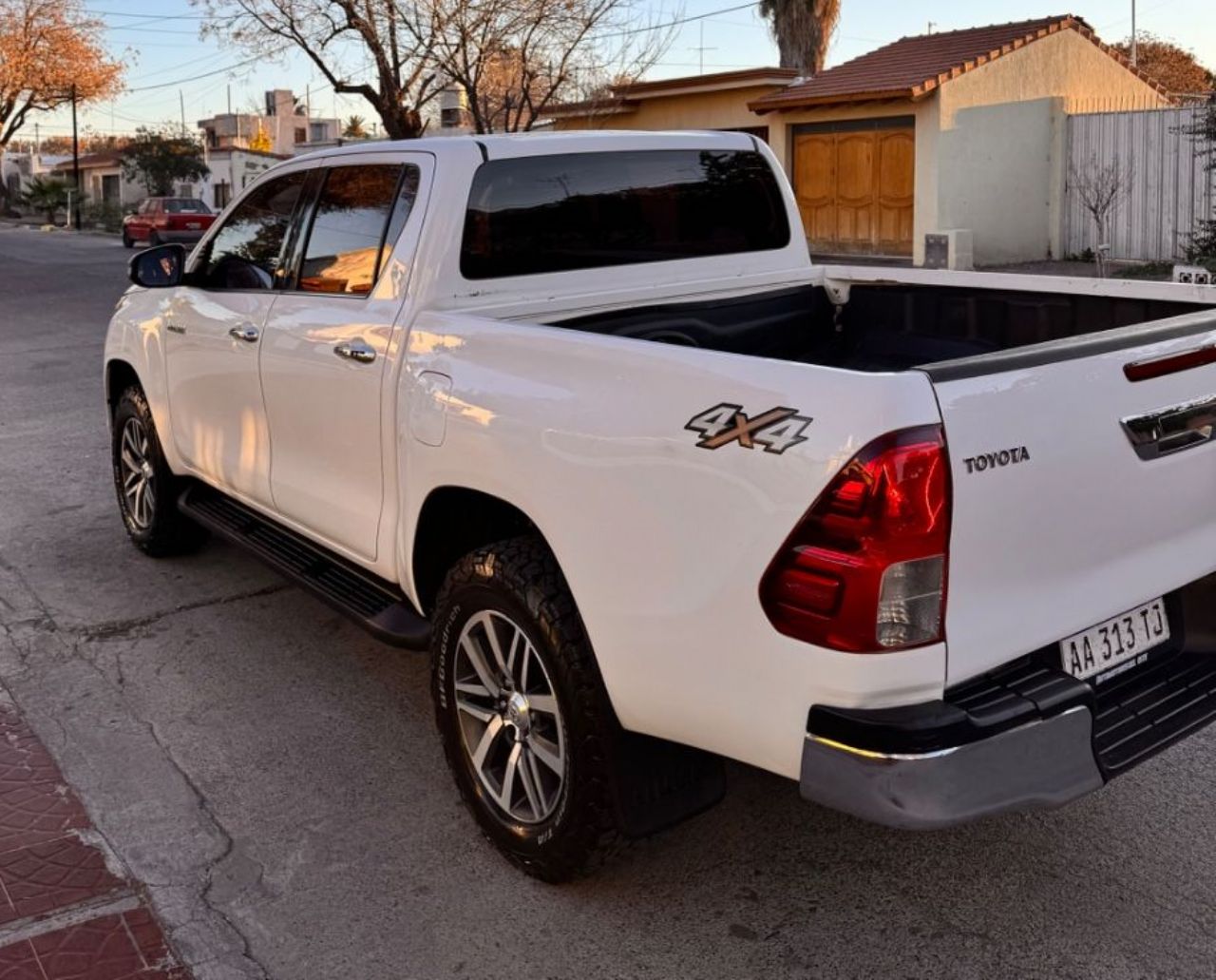 Toyota Hilux Usada en Mendoza, deRuedas
