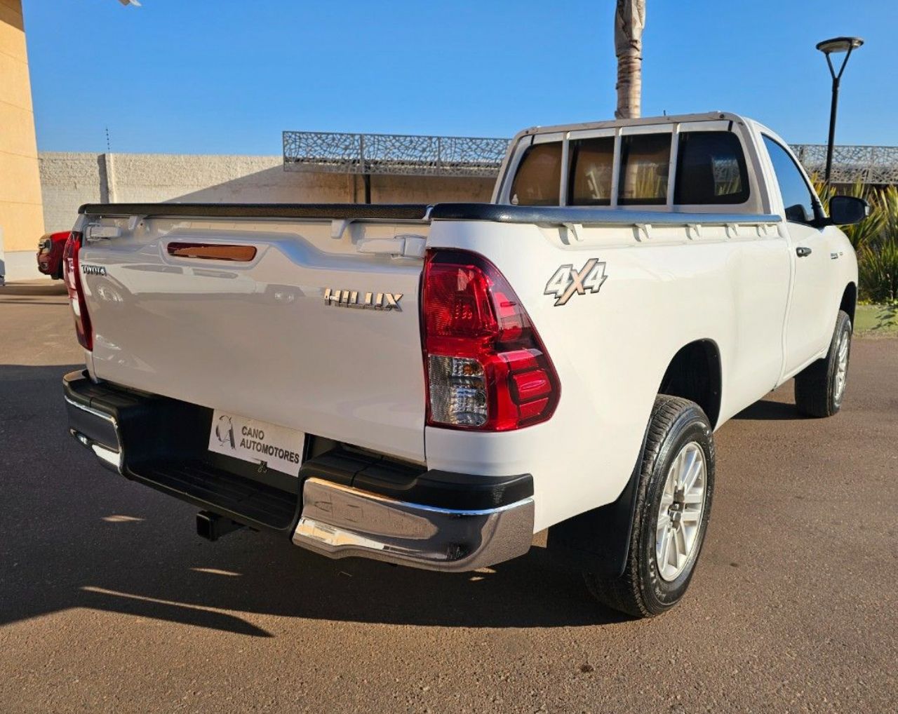 Toyota Hilux Usada Financiado en Mendoza, deRuedas