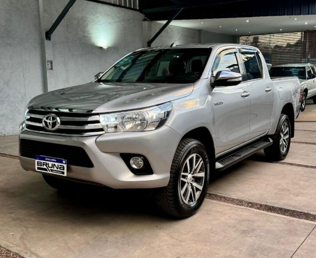 Toyota Hilux Usada Financiado en Mendoza, deRuedas