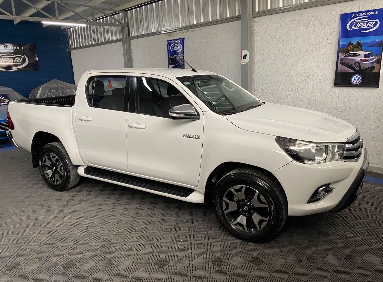 Toyota Hilux Usada Financiado en Mendoza, deRuedas