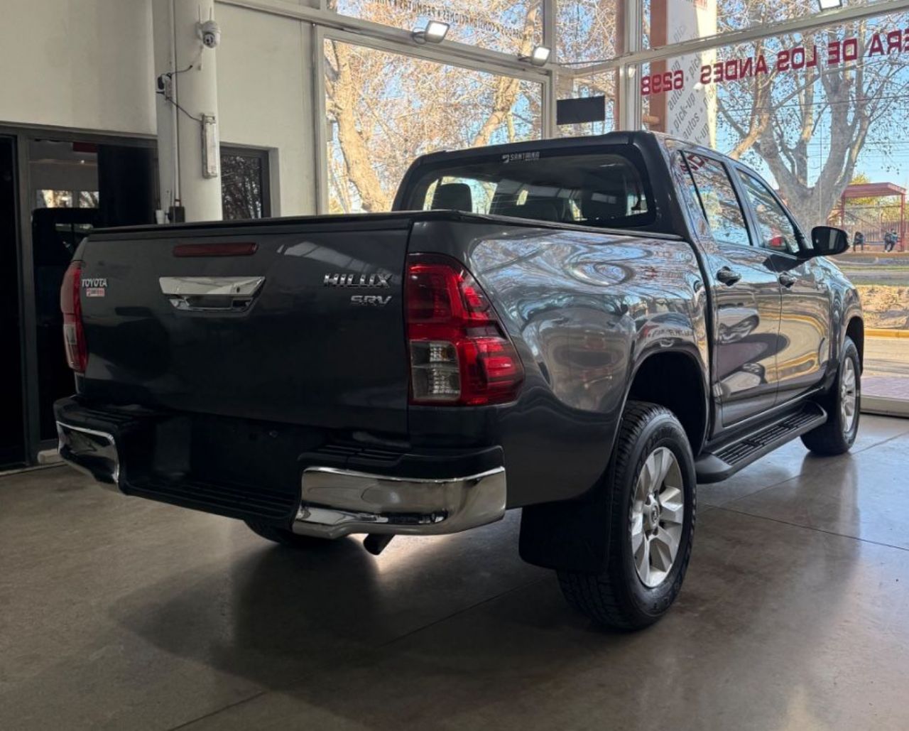 Toyota Hilux Usada Financiado en Mendoza, deRuedas
