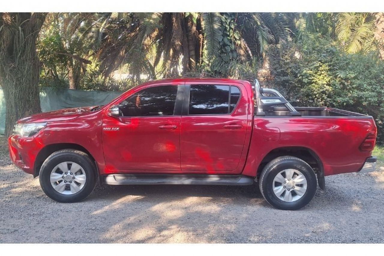 Toyota Hilux Usada en Tucumán, deRuedas