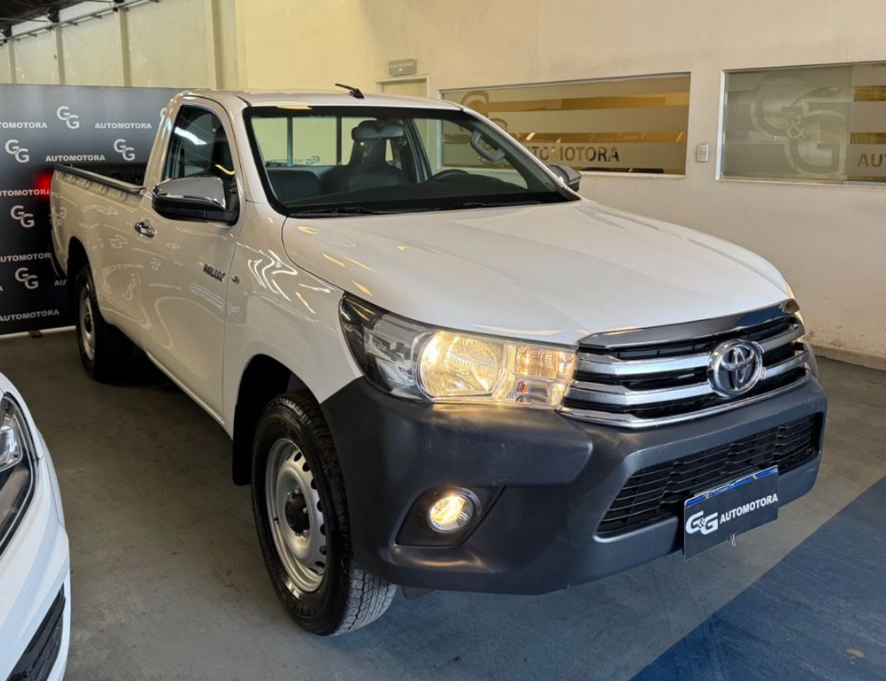 Toyota Hilux Usada Financiado en Mendoza, deRuedas