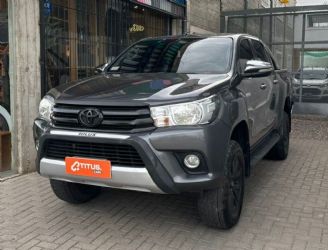 Toyota Hilux Usada en Córdoba Financiado