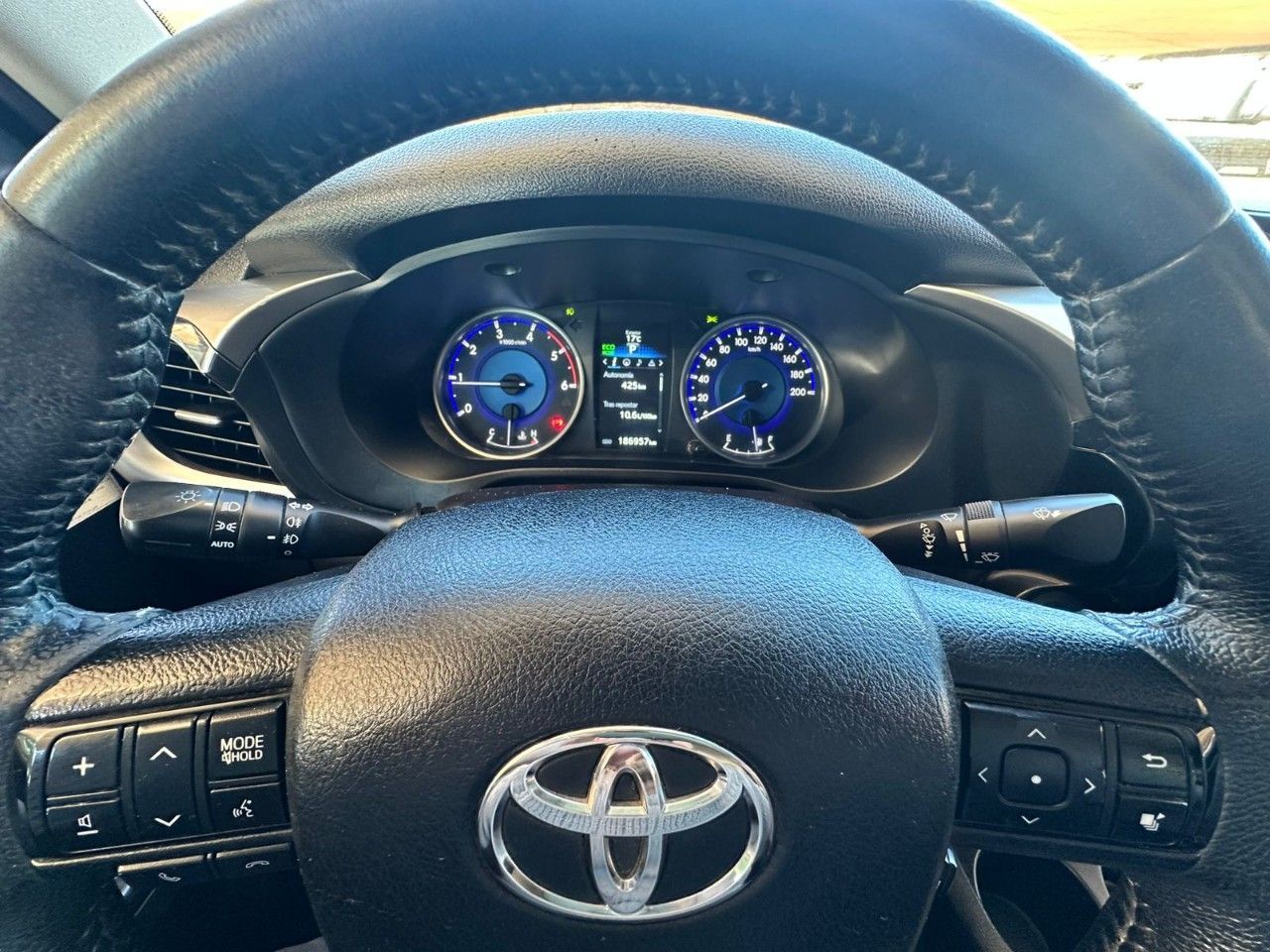 Toyota Hilux Usada en Mendoza, deRuedas