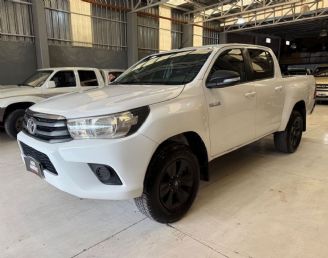 Toyota Hilux Usada en Mendoza Financiado