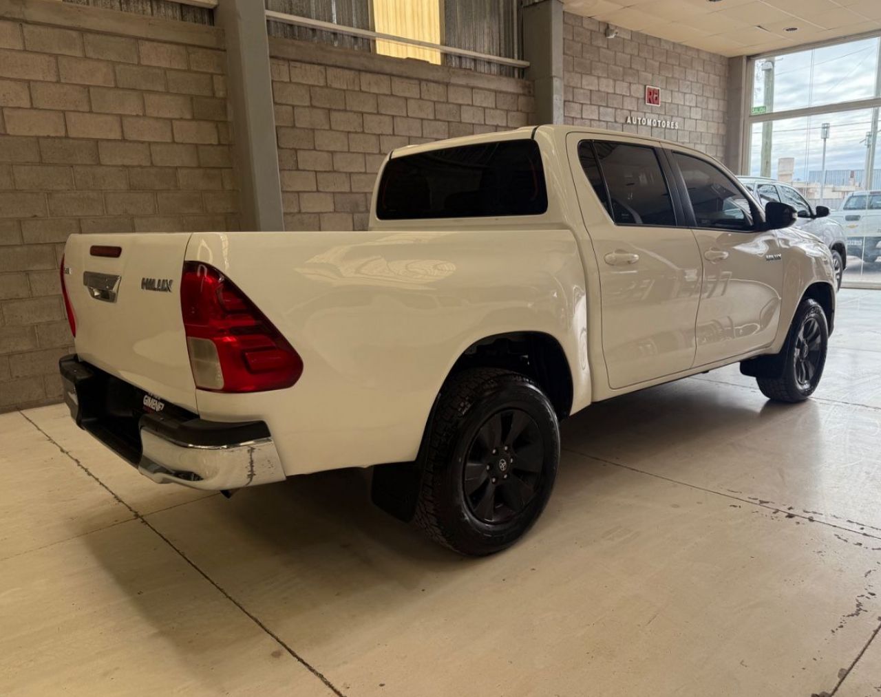 Toyota Hilux Usada Financiado en Mendoza, deRuedas