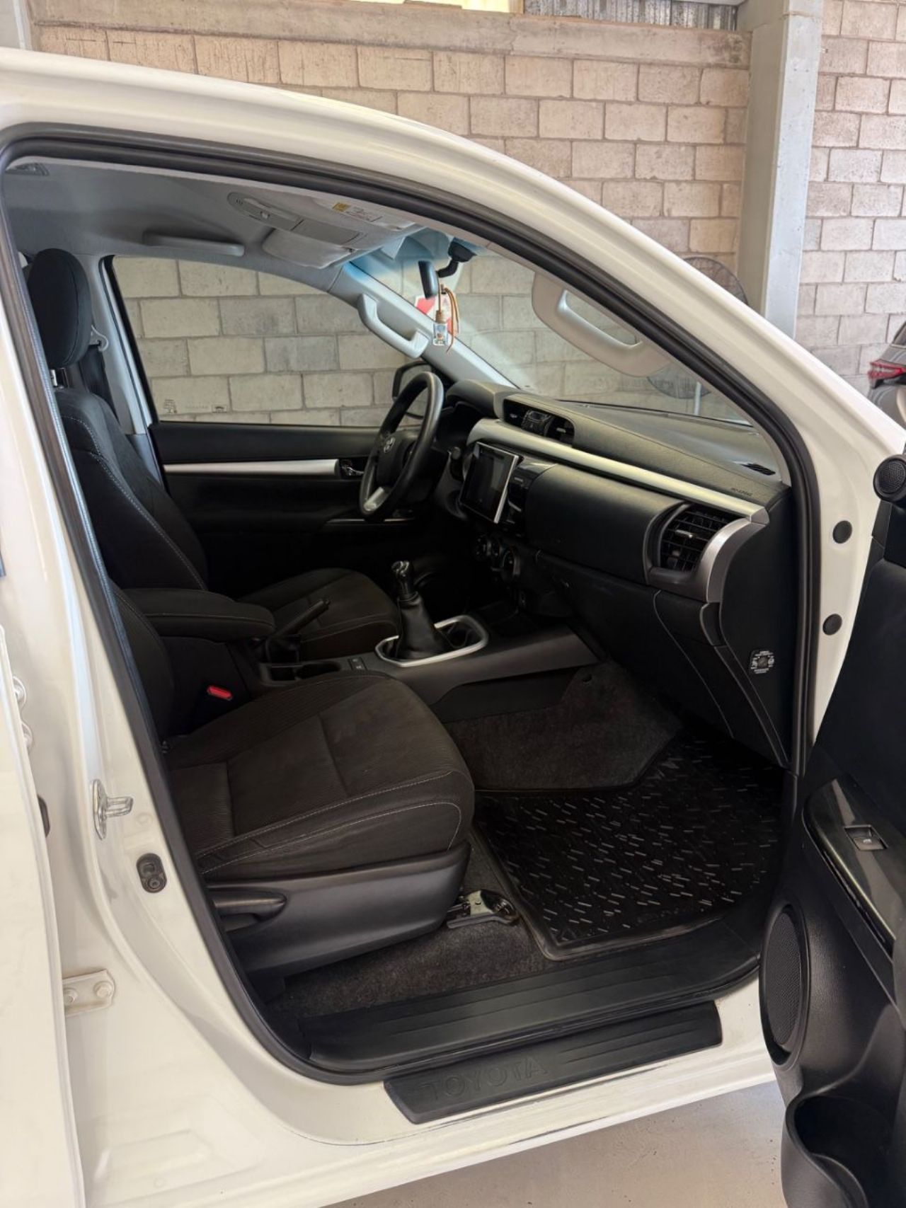 Toyota Hilux Usada Financiado en Mendoza, deRuedas