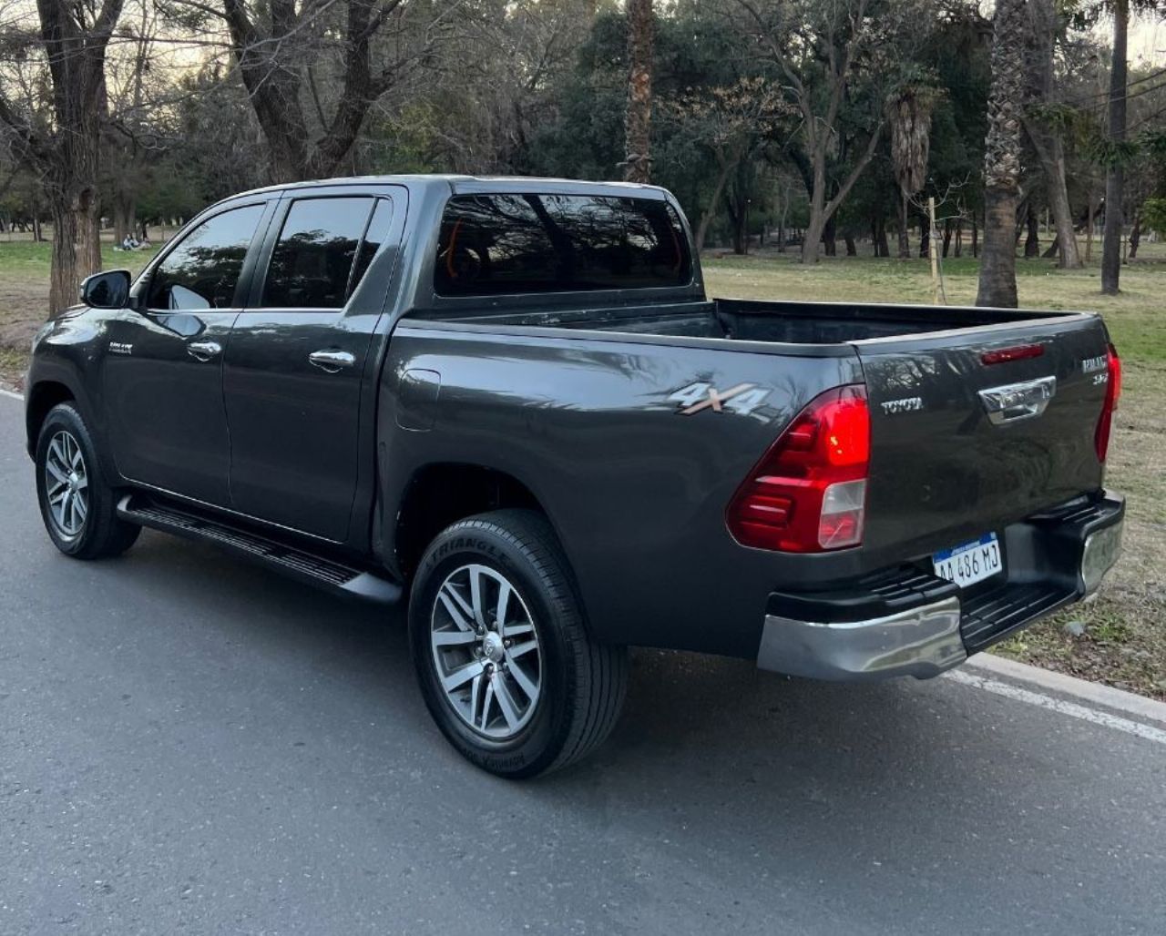 Toyota Hilux Usada en Mendoza, deRuedas