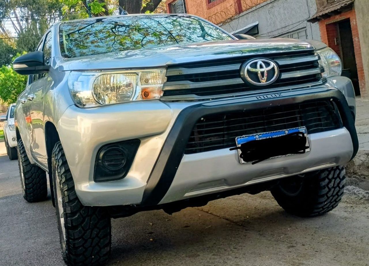 Toyota Hilux Usada en Mendoza, deRuedas