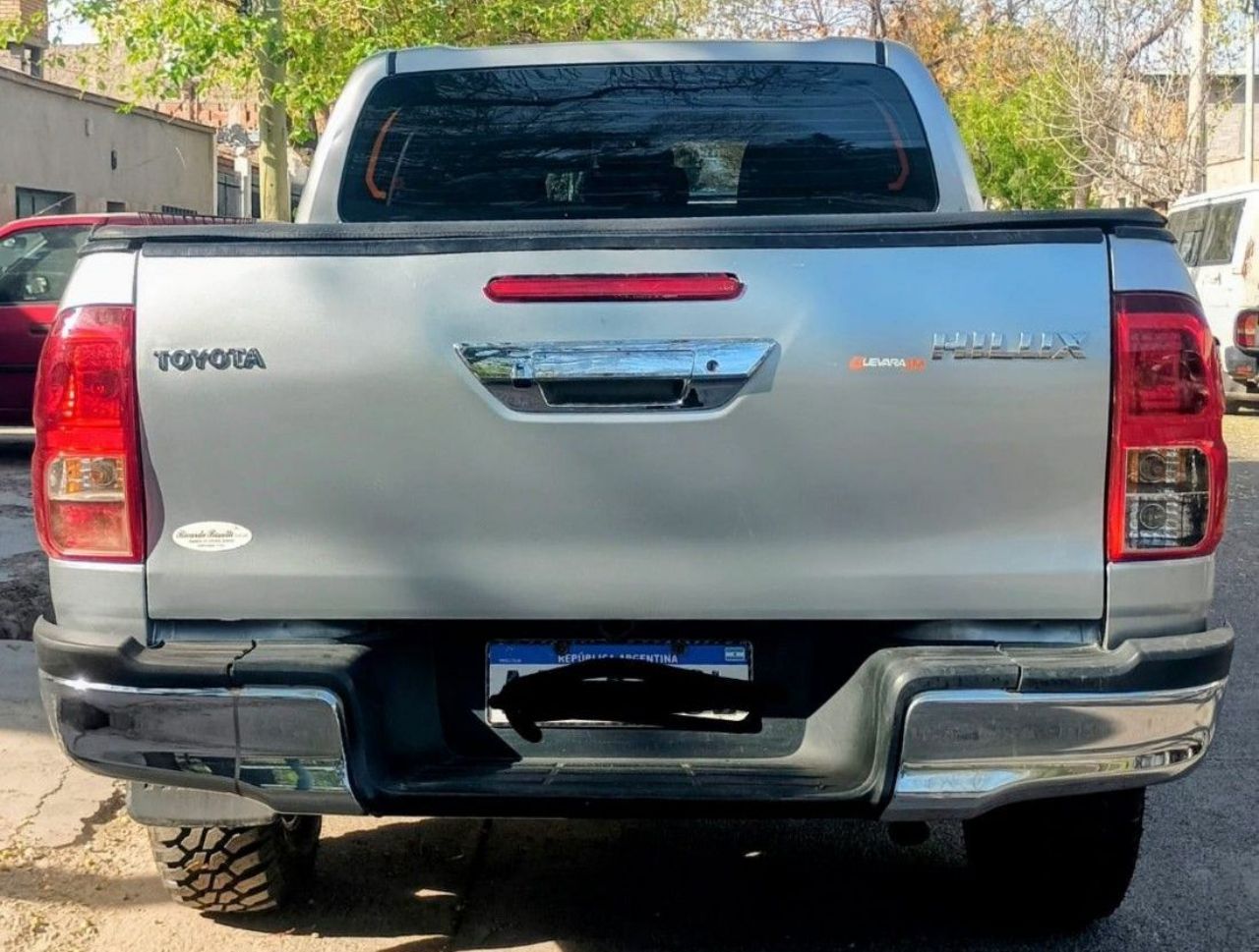 Toyota Hilux Usada en Mendoza, deRuedas