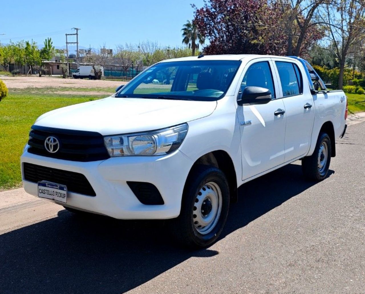 Toyota Hilux Usada Financiado en Mendoza, deRuedas