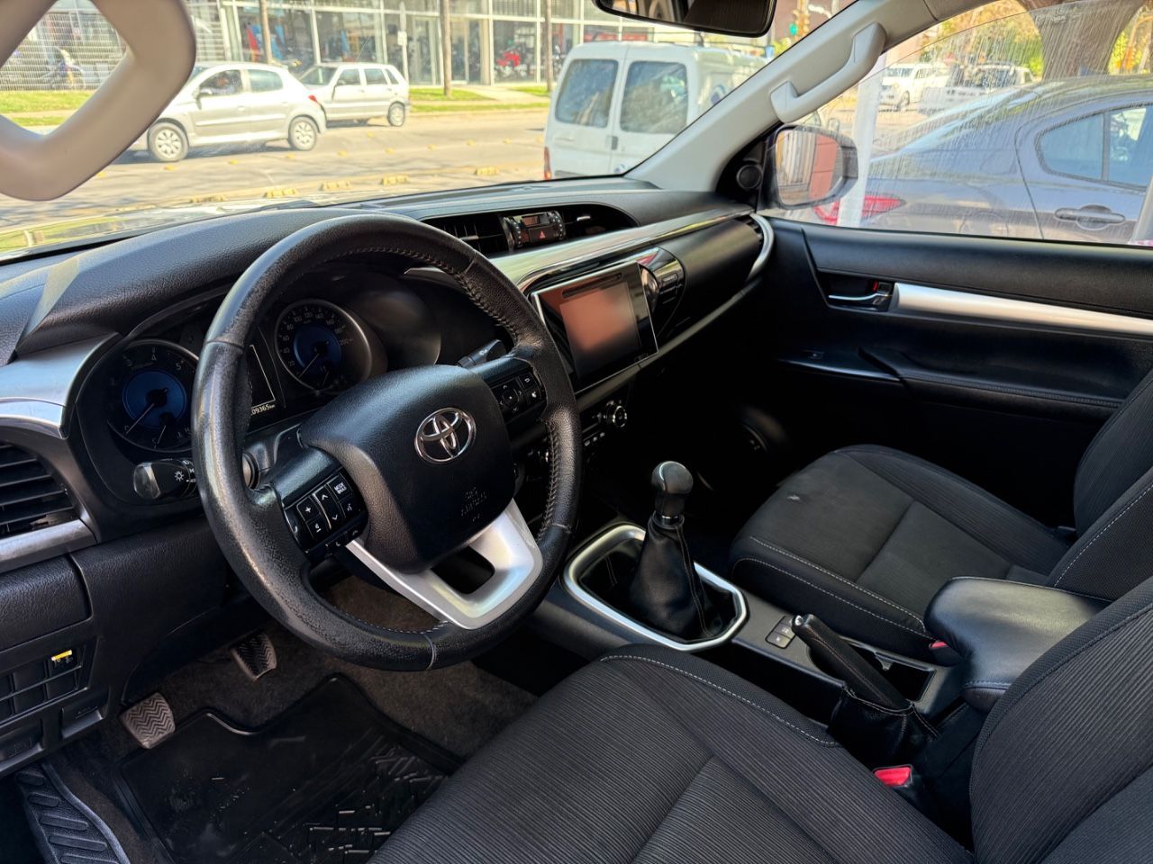 Toyota Hilux Usada en Mendoza, deRuedas