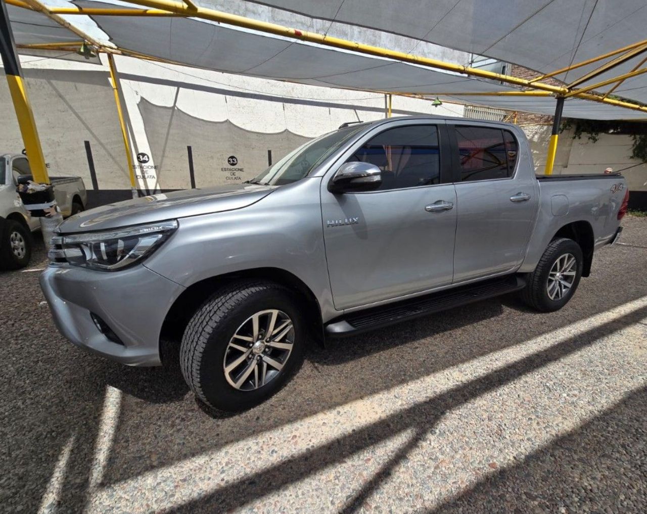 Toyota Hilux Usada en Mendoza, deRuedas