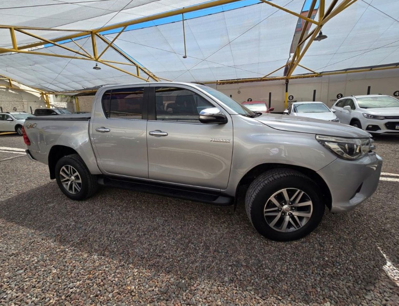Toyota Hilux Usada en Mendoza, deRuedas
