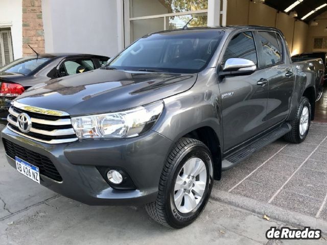 Toyota Hilux Usada en Mendoza, deRuedas
