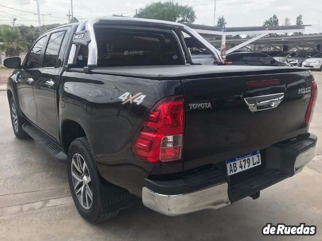 Toyota Hilux Usada en San Luis, deRuedas