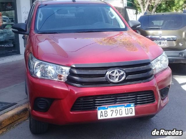 Toyota Hilux Usada en Mendoza, deRuedas