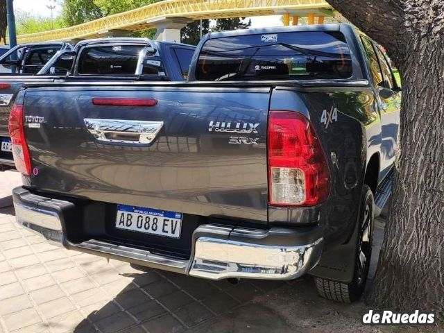 Toyota Hilux Usada en Mendoza, deRuedas