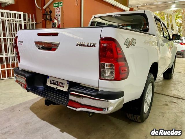 Toyota Hilux Usada en Mendoza, deRuedas