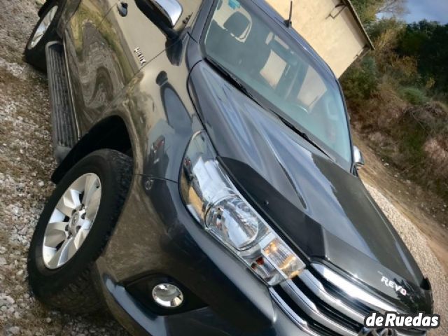 Toyota Hilux Usada en Córdoba, deRuedas