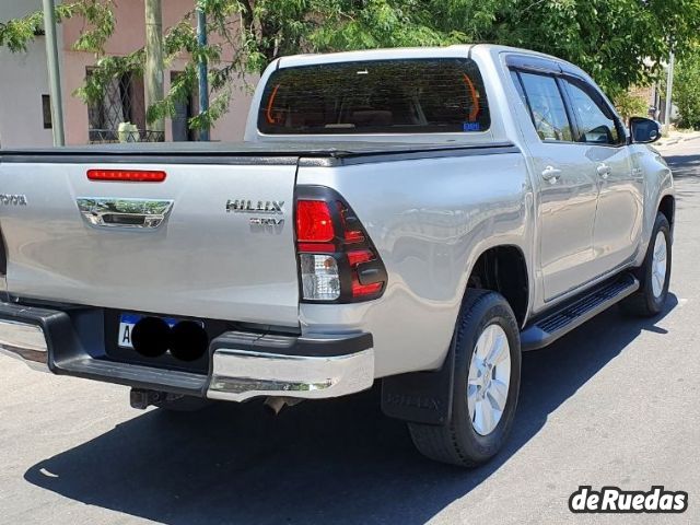 Toyota Hilux Usada en Mendoza, deRuedas