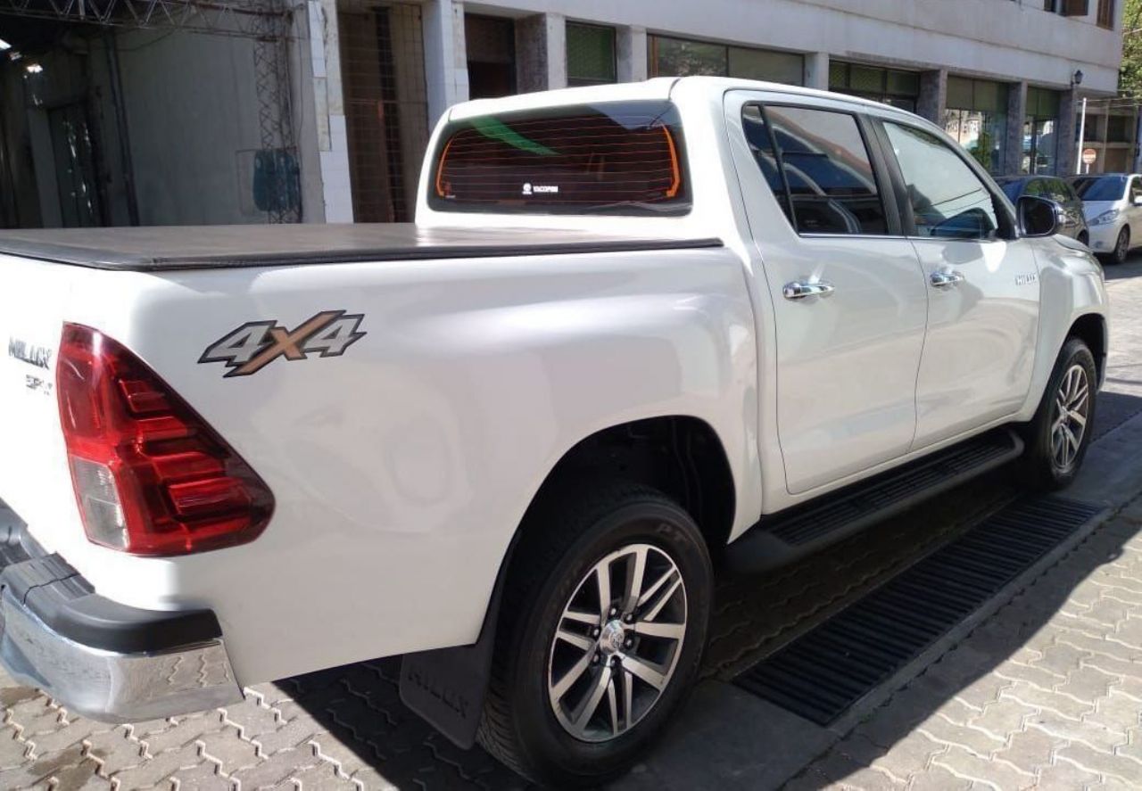 Toyota Hilux Usada en Mendoza, deRuedas