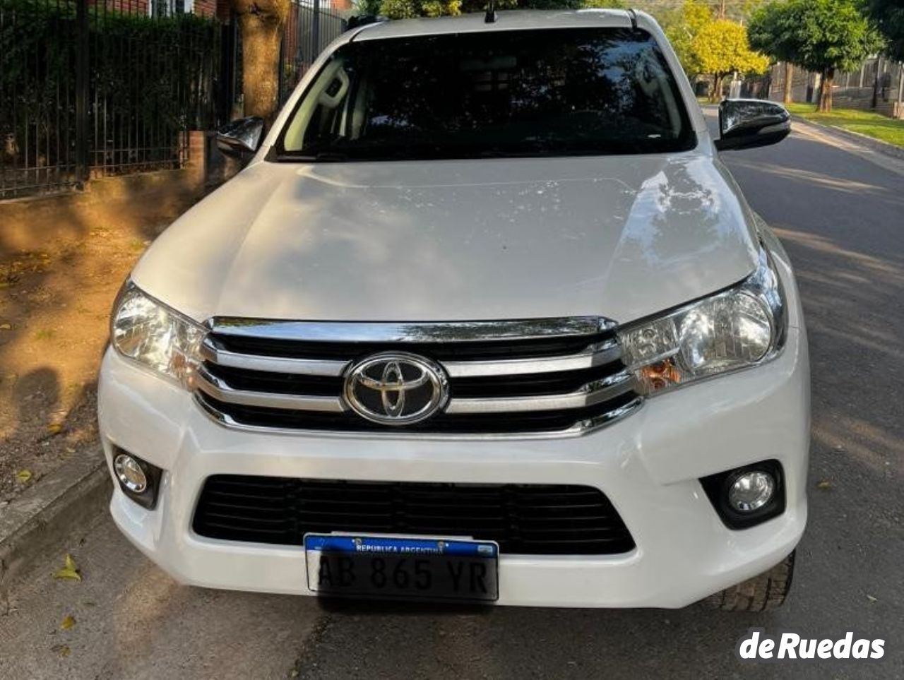 Toyota Hilux Usada en Córdoba, deRuedas