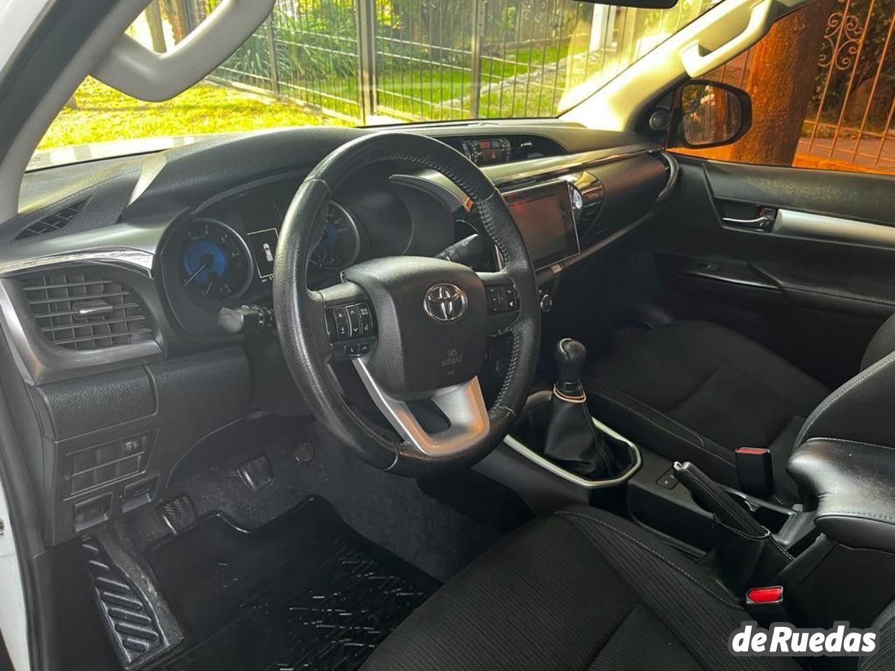 Toyota Hilux Usada en Córdoba, deRuedas