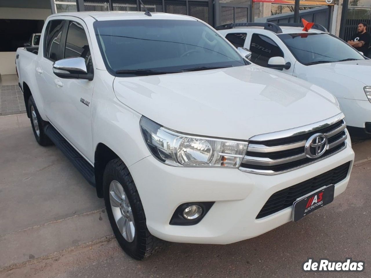 Toyota Hilux Usada en Mendoza, deRuedas