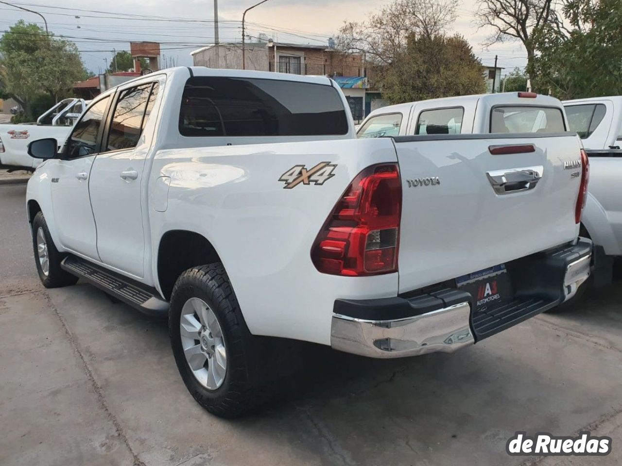 Toyota Hilux Usada en Mendoza, deRuedas