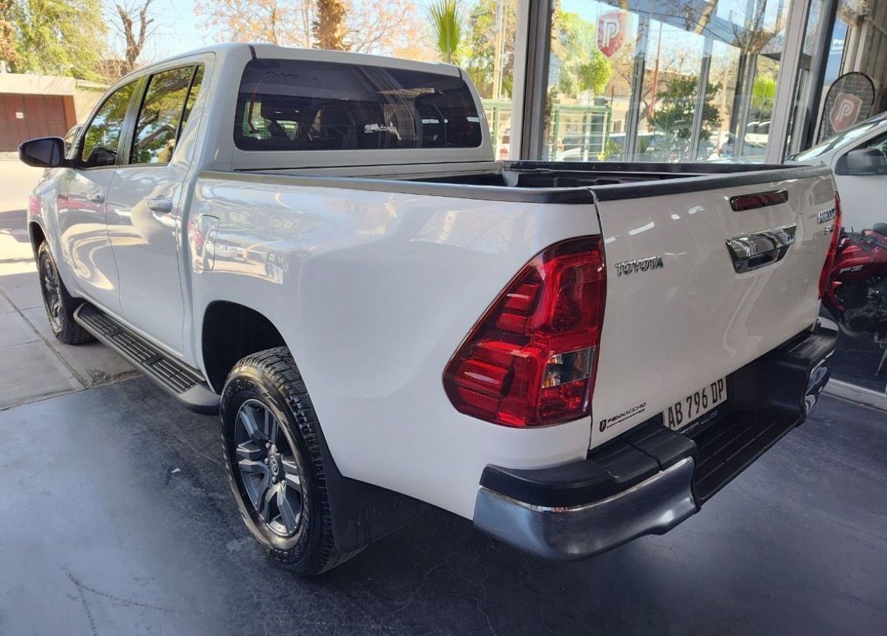 Toyota Hilux Usada en Mendoza, deRuedas