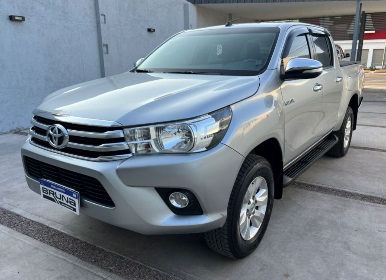 Toyota Hilux Usada en Mendoza, deRuedas