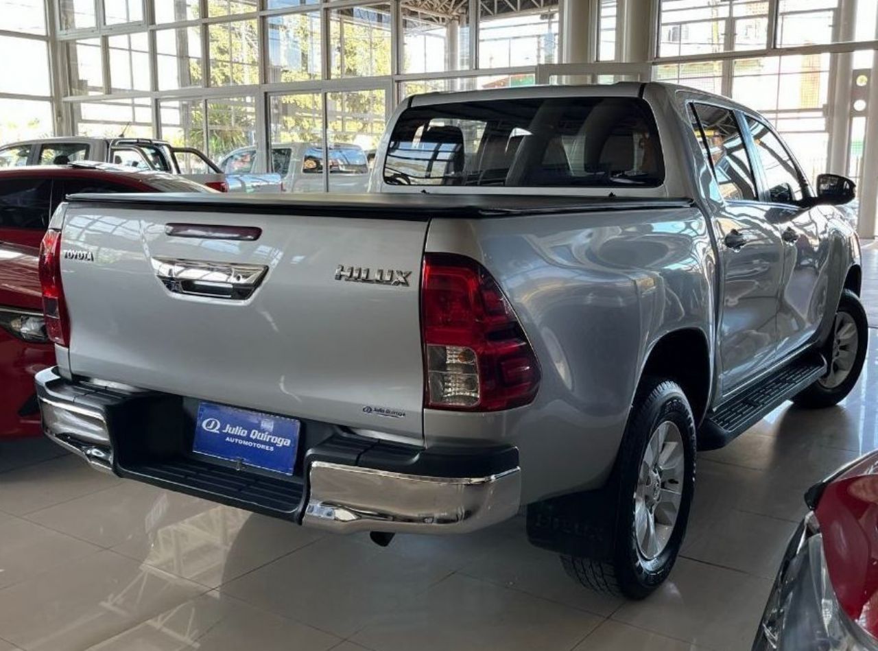 Toyota Hilux Usada en Mendoza, deRuedas