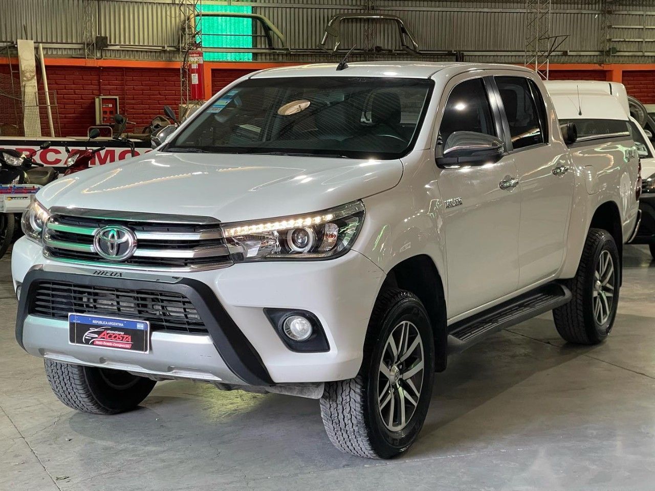 Toyota Hilux Usada en San Juan, deRuedas