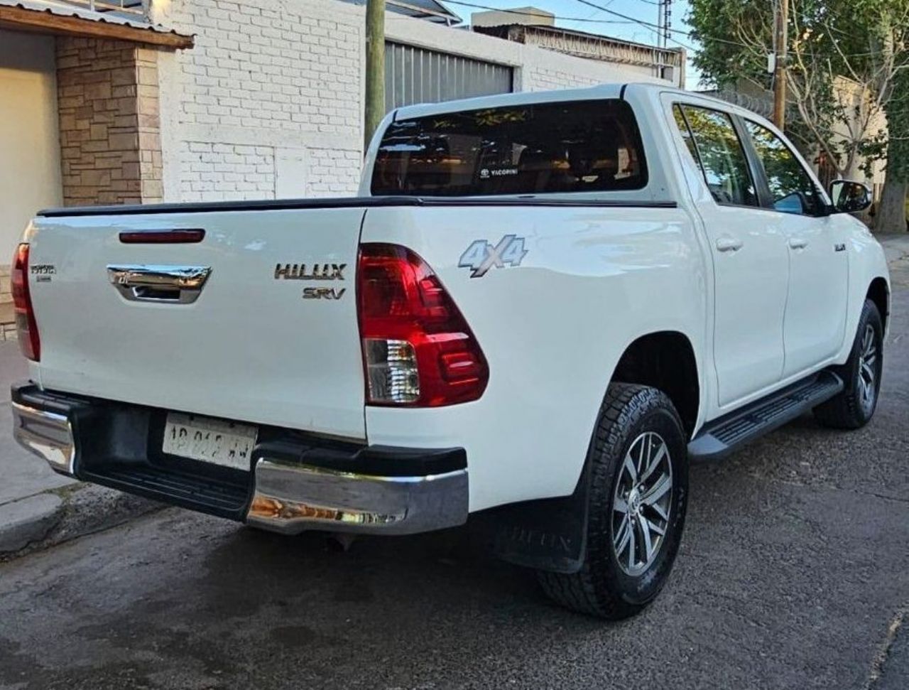 Toyota Hilux Usada en Mendoza, deRuedas