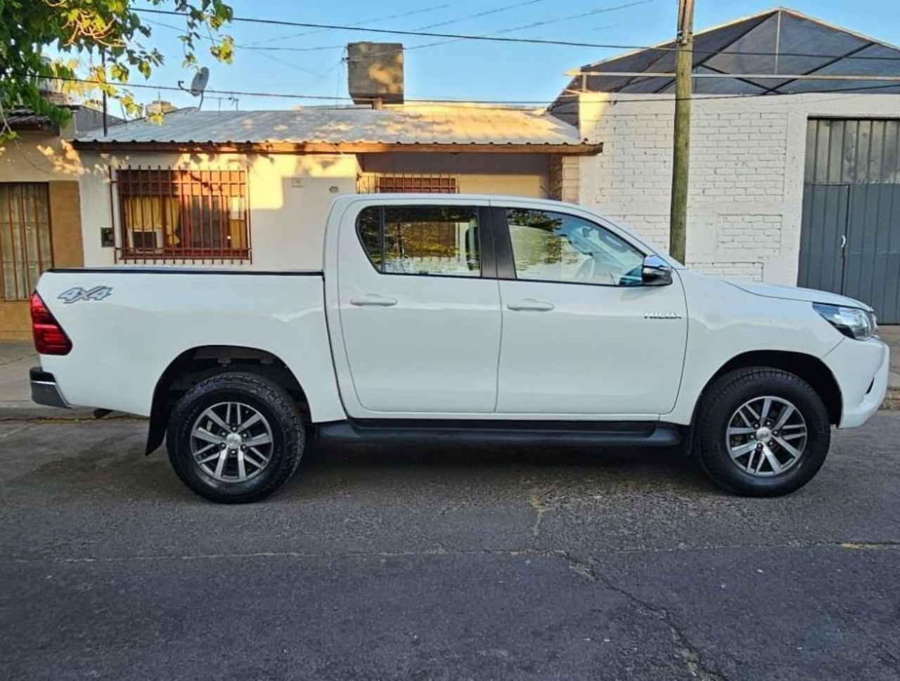 Toyota Hilux Usada en Mendoza, deRuedas