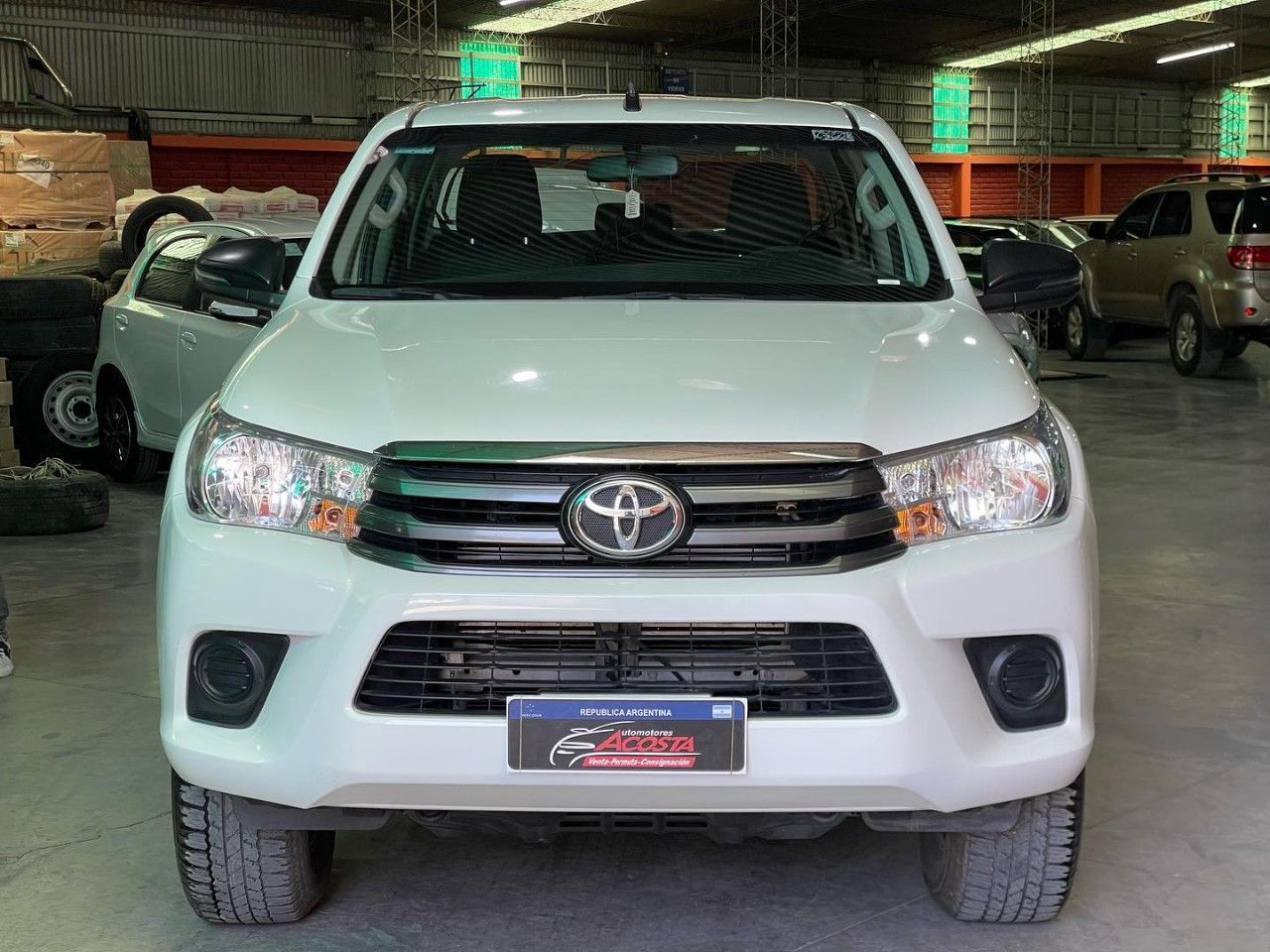 Toyota Hilux Usada en San Juan, deRuedas
