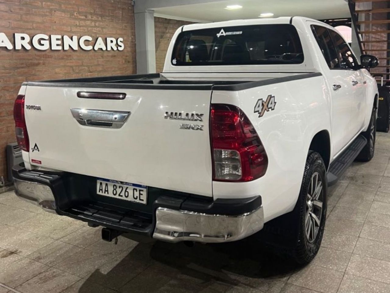 Toyota Hilux Usada en San Juan, deRuedas