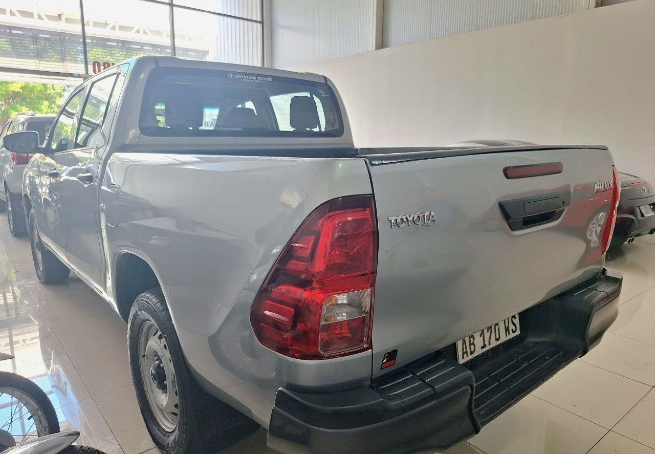 Toyota Hilux Usada Financiado en Mendoza, deRuedas