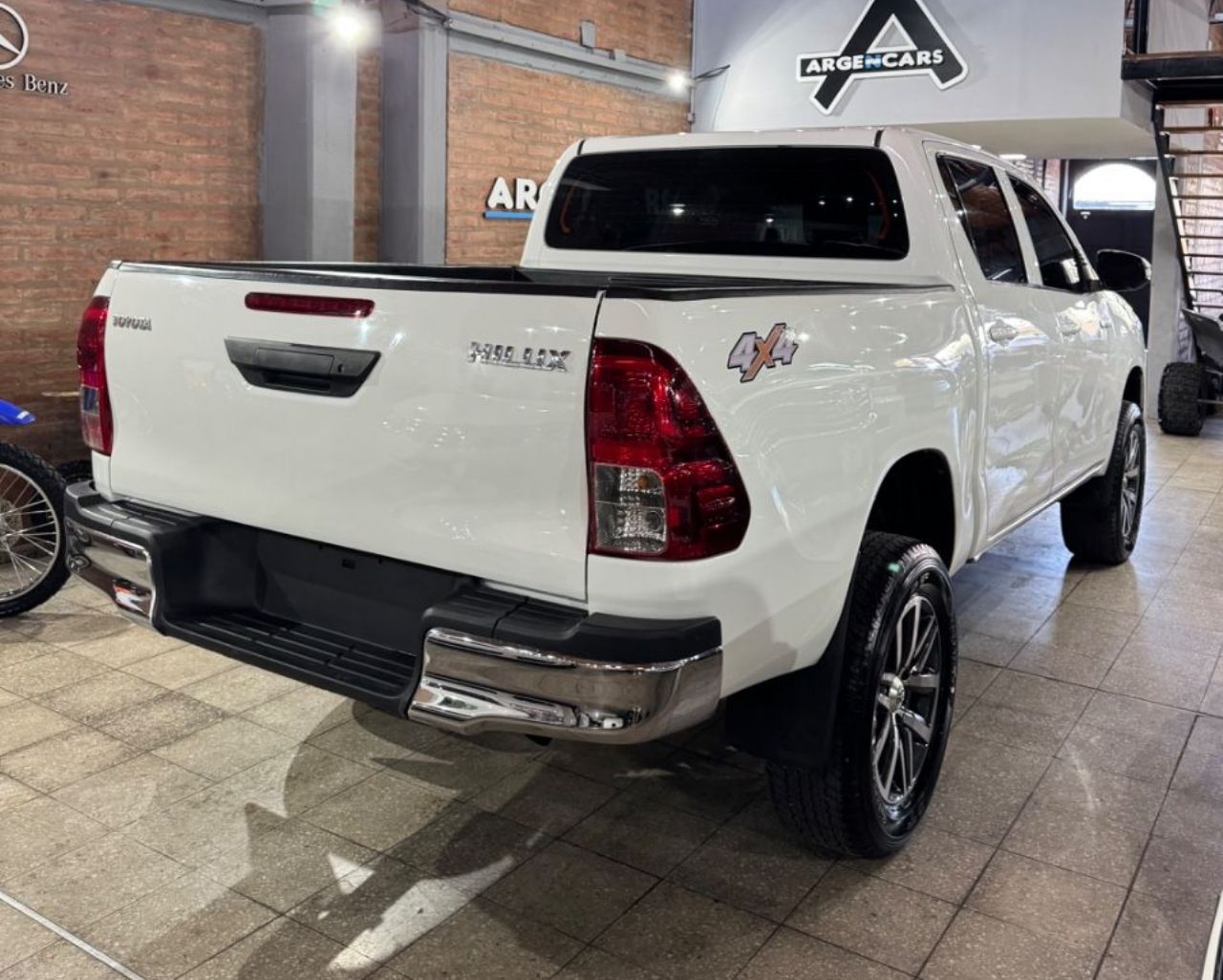Toyota Hilux Usada Financiado en San Juan, deRuedas