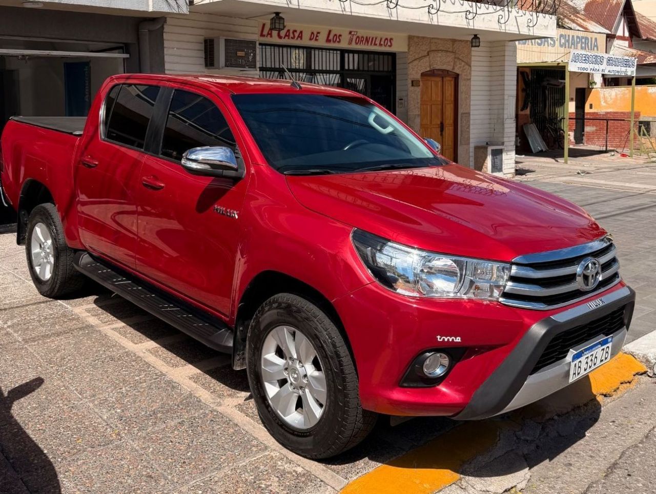 Toyota Hilux Usada en San Luis, deRuedas